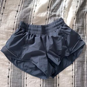 Lululemon True Navy Hotty Hots 2.5”